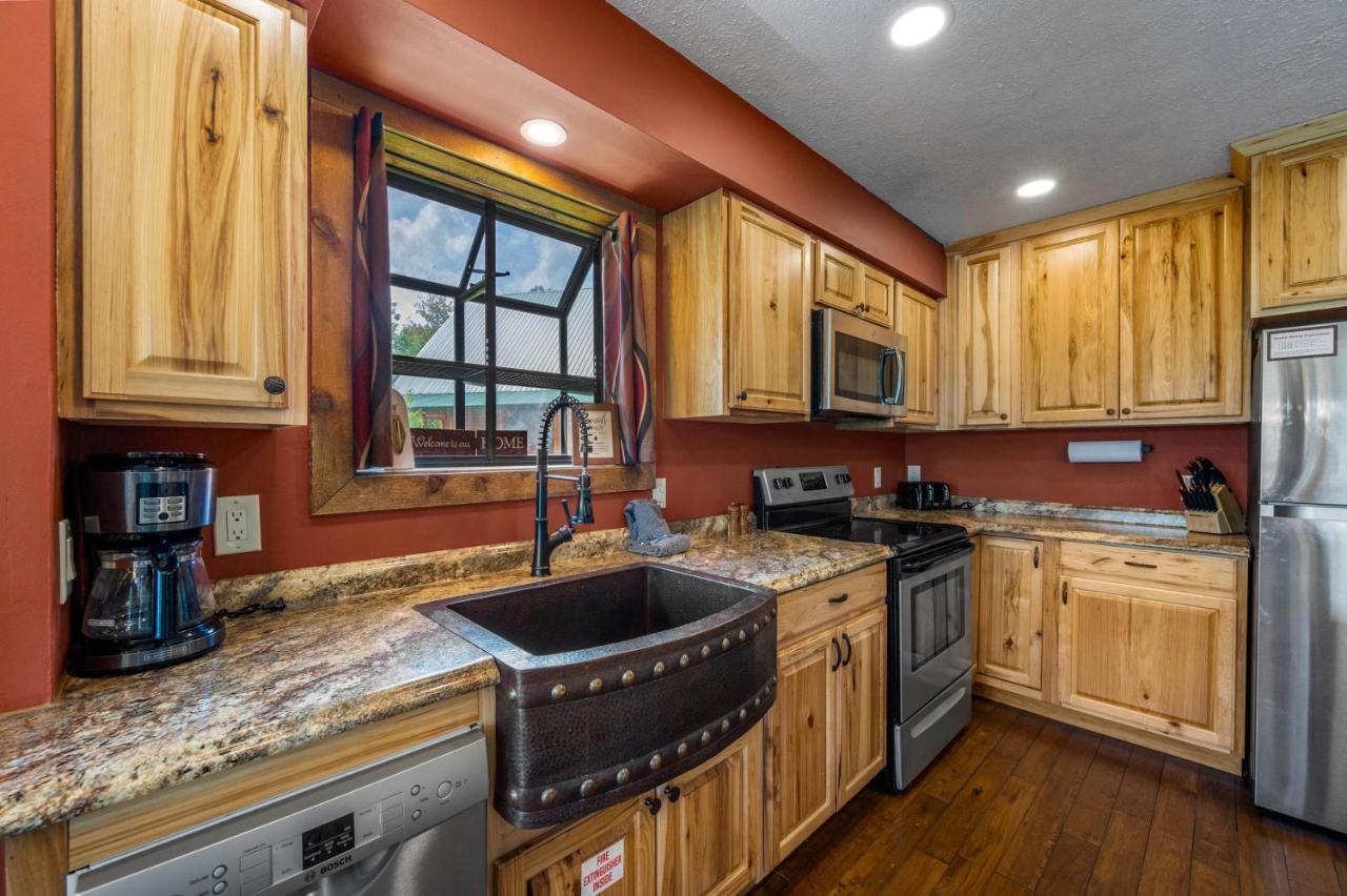 Twinflower Summit - Incredible Views, Pet Friendly! Gatlinburg Eksteriør billede