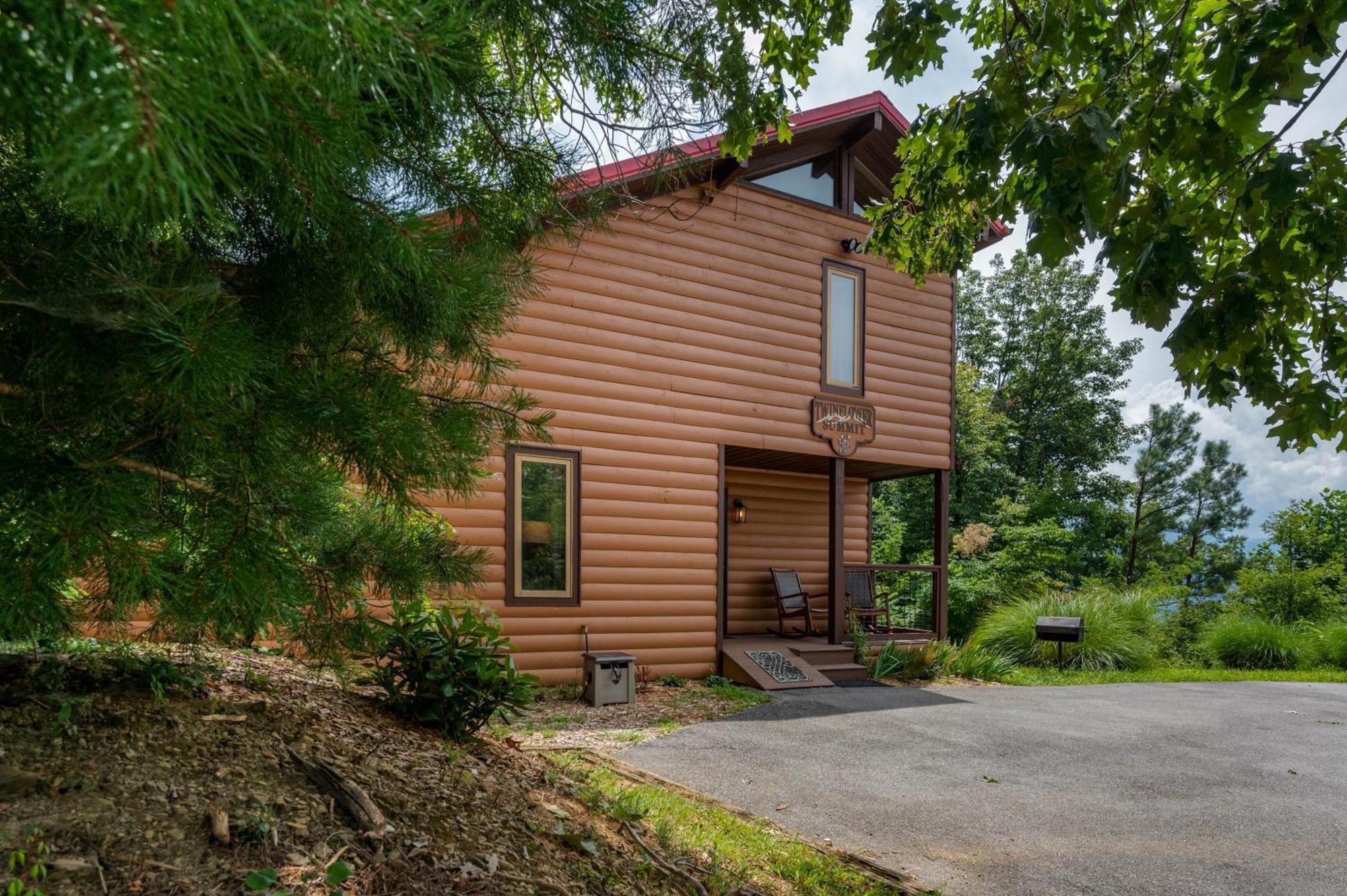 Twinflower Summit - Incredible Views, Pet Friendly! Gatlinburg Eksteriør billede
